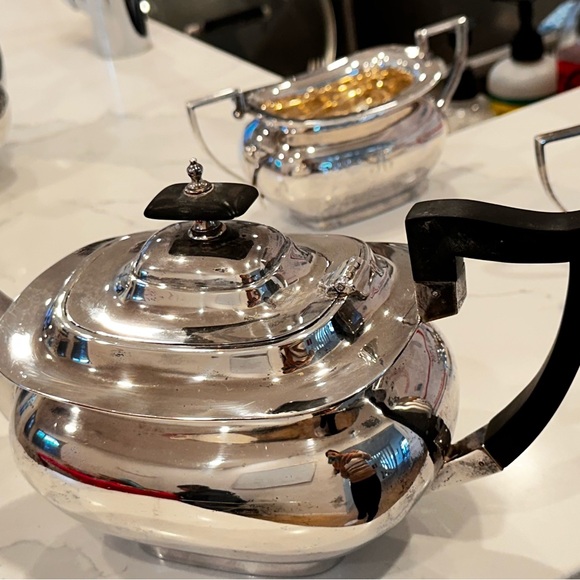 COPY - Solid sterling Silver English Tea Set with Black Handles - Picture 16 of 16